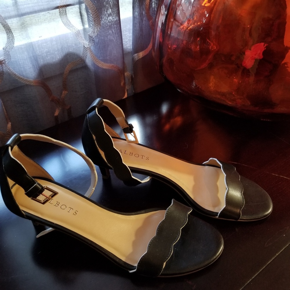 Talbots kitten heels black leather never used